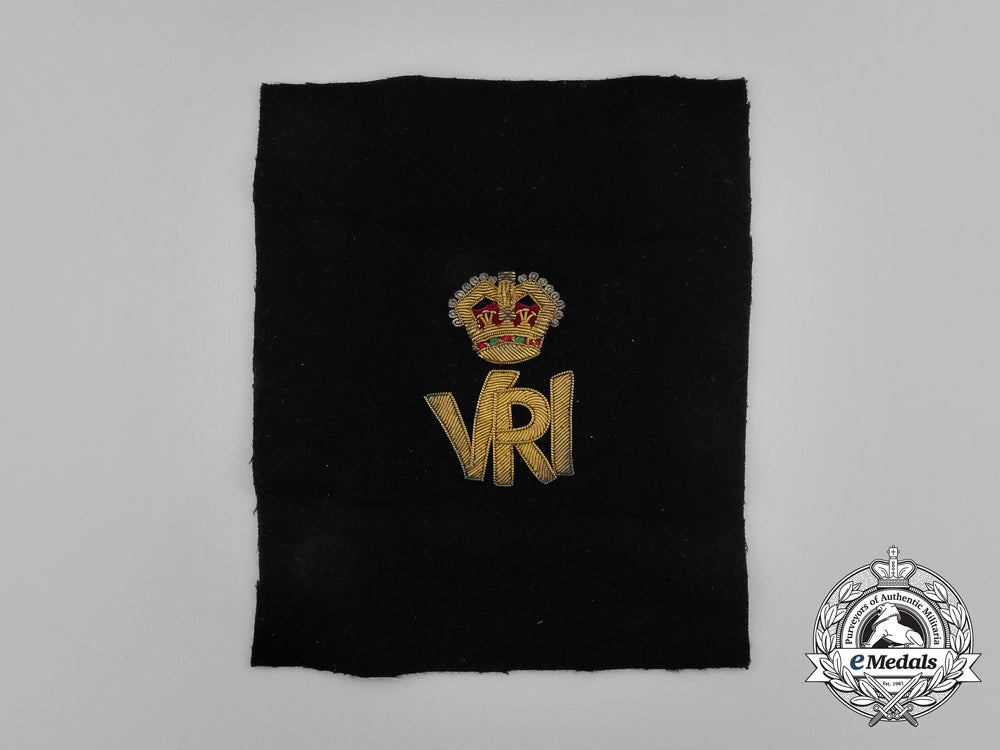 a_set_of_eleven_second_war_insignia_attributed_to_military_cross_recipient_aa_1550