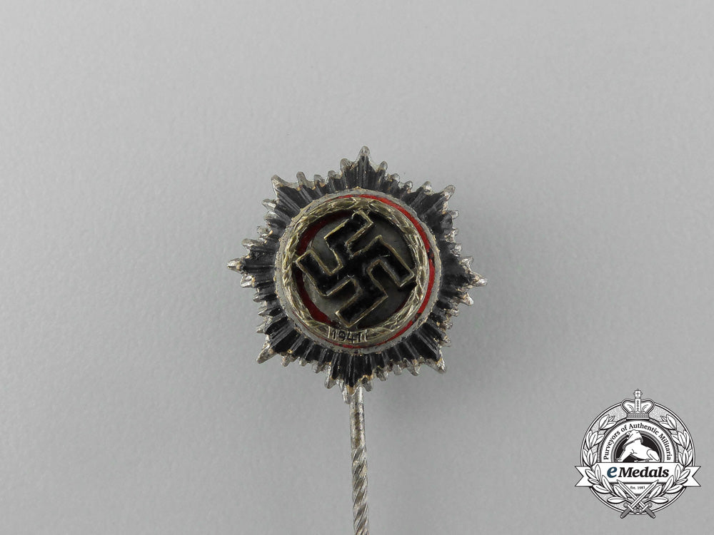 a_mint_german_cross_in_silver_by_deschler;_with_signed_fact_sheet_of_recipient_general_haulk_aa_1981