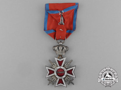 an_order_of_the_crown_of_romania,_knight,_type_ii(1932-1947)_aa_2003