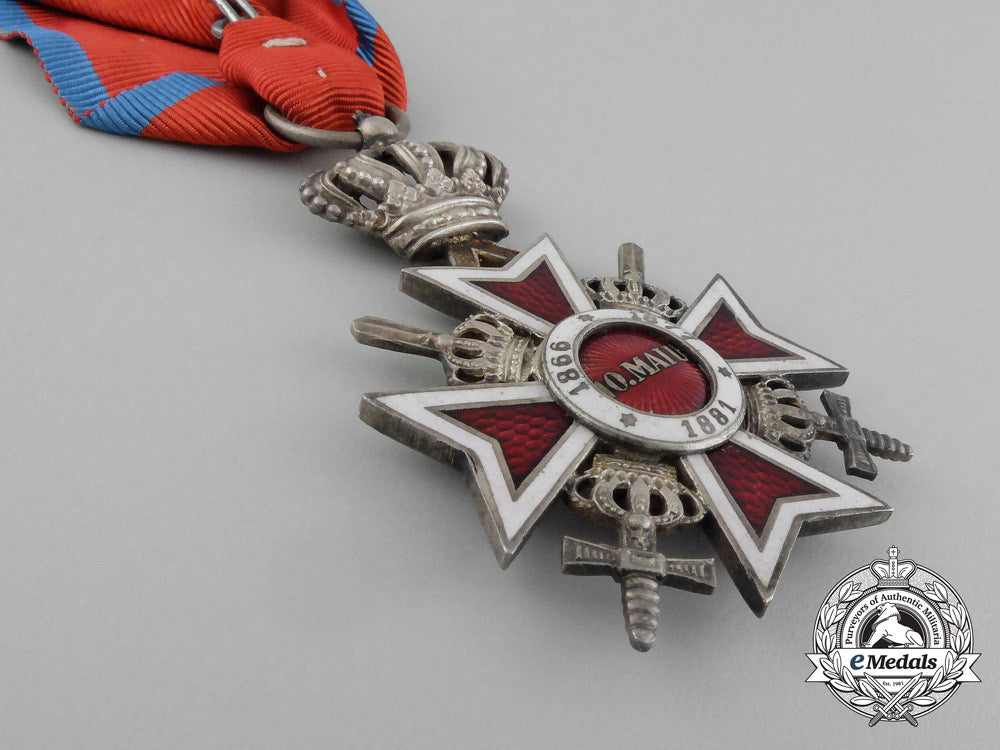 an_order_of_the_crown_of_romania,_knight,_type_ii(1932-1947)_aa_2005