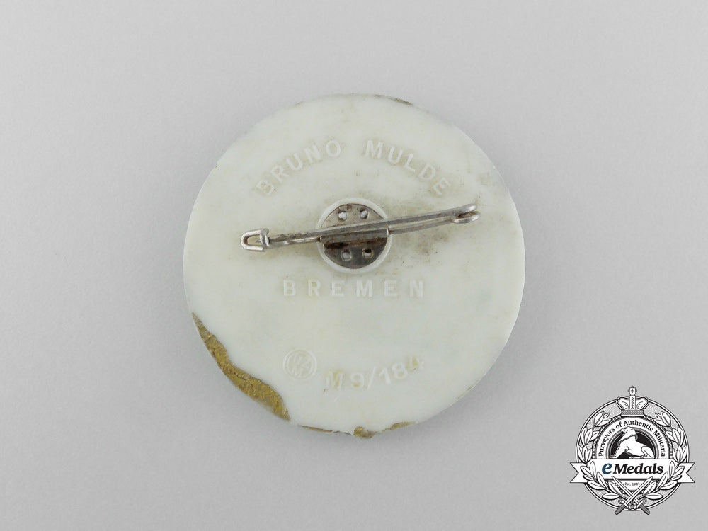 a1939_bremen“_visit_of_the_führer”_badge_by_bruno_mulde_of_bremen_aa_2060