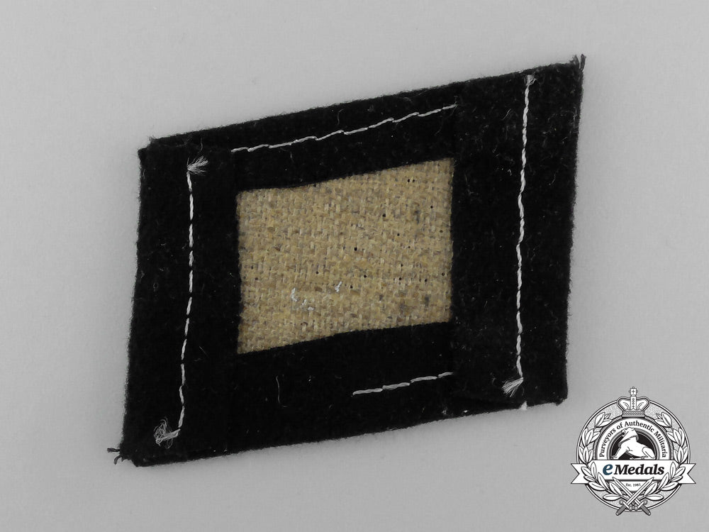 a_mint_single_waffen-_ss29_th_grenadier_division(_russian_nr.1)_collar_tab_aa_2066