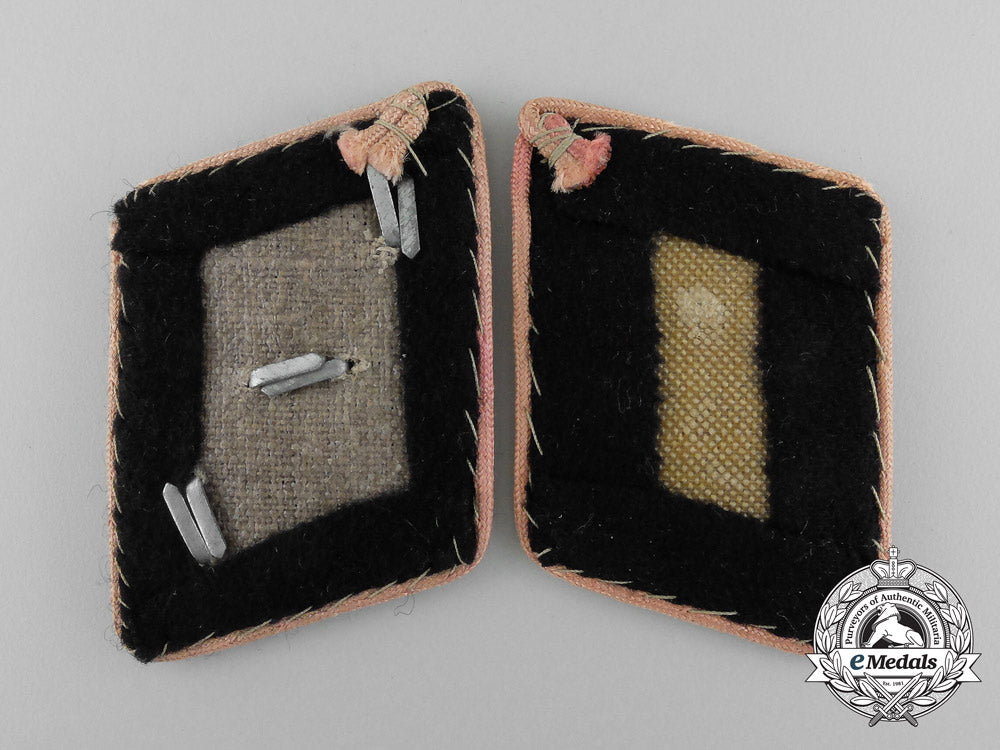 a_set_of_waffen-_ss_untersturmführer_panzerjäger/_ani-_tank_collar_tabs&_shoulder_boards_aa_2070
