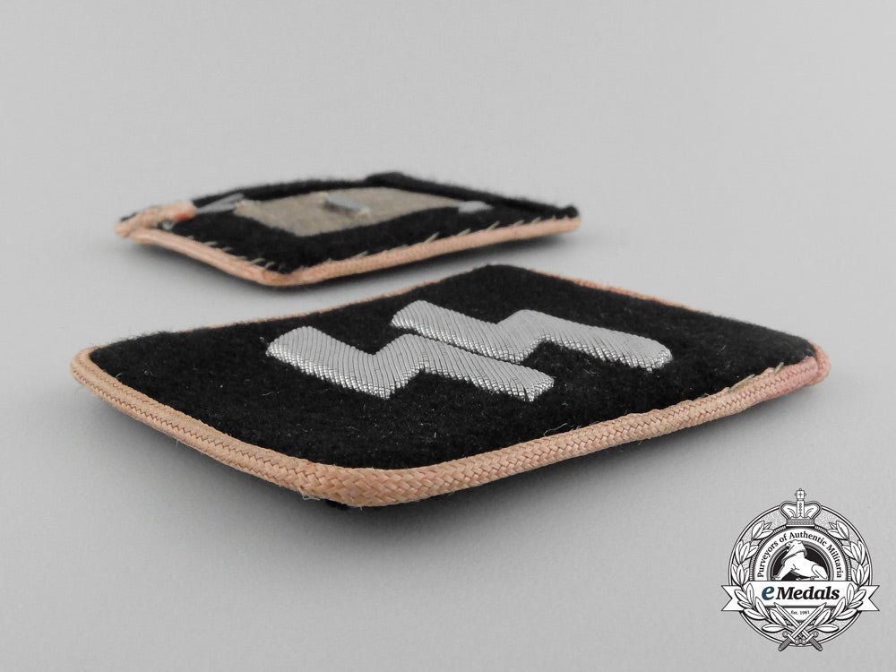 a_set_of_waffen-_ss_untersturmführer_panzerjäger/_ani-_tank_collar_tabs&_shoulder_boards_aa_2071