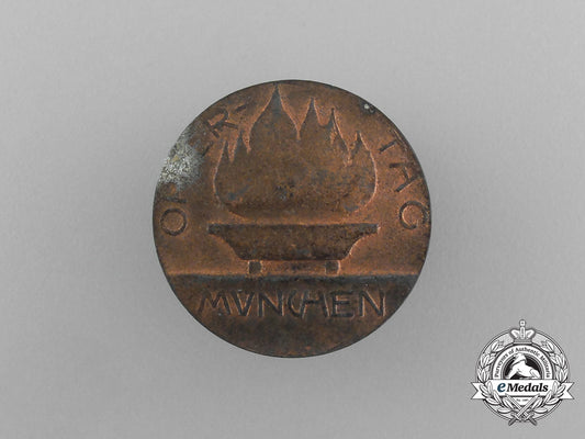 a_third_reich_period“_german_day_of_sacrifice”_in_müchen_badge_aa_2089