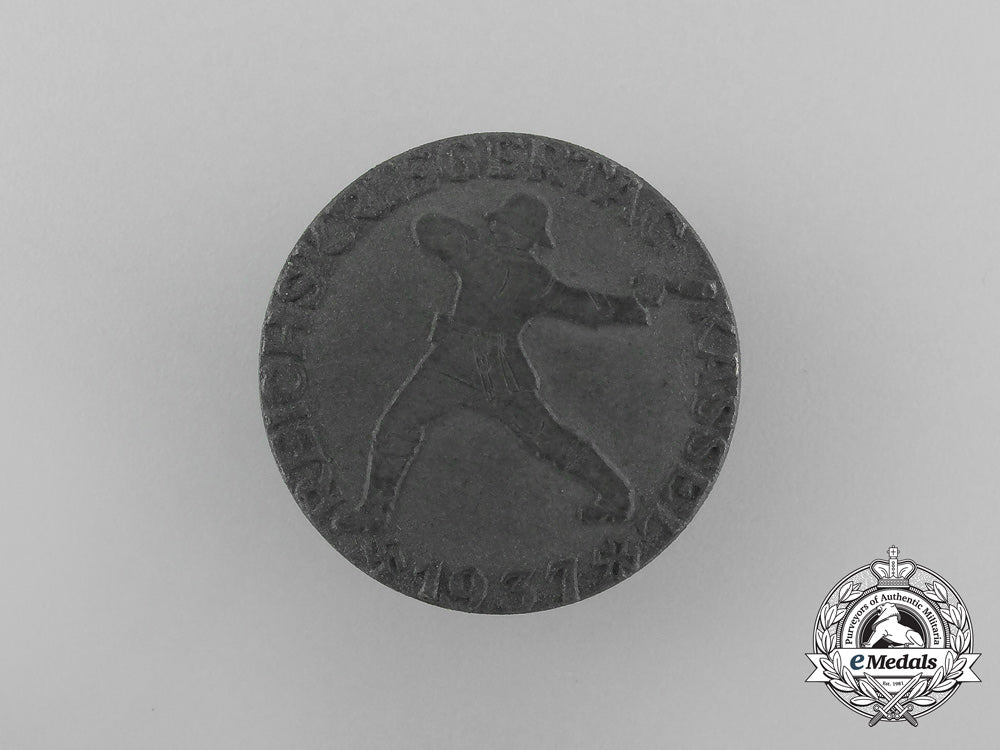 a1937_kassel_remembrance_day_badge_by_carl_poellath_of_schrobenhausen_aa_2147