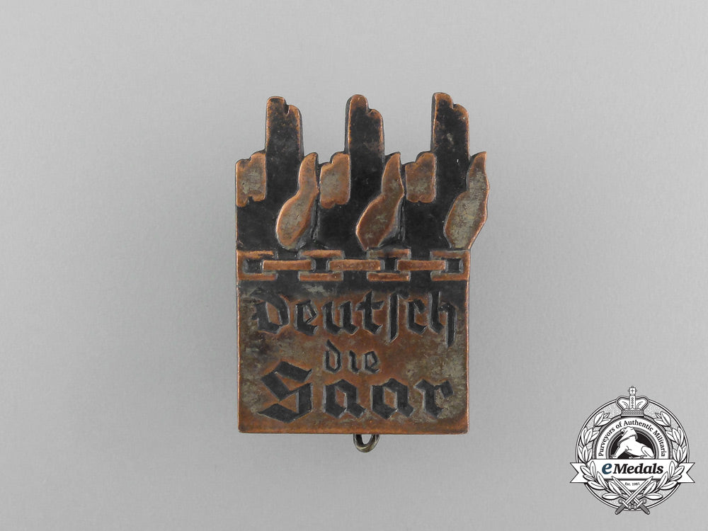 a1935“_german_is_the_saar”_celebration_badge_by_glaser&_sohn_of_dresden_aa_2153