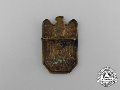 a_third_reich_period_whw(_winter_relief_of_the_german_people)_saar_donation_badge_aa_2172