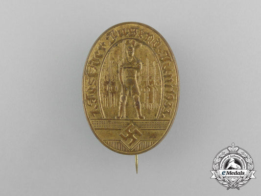a19331_st_festival_of_youths_badge_aa_2173