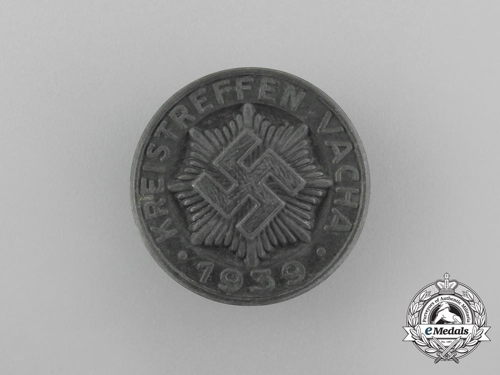 a1939_vacha_district_council_day_badge_aa_2195