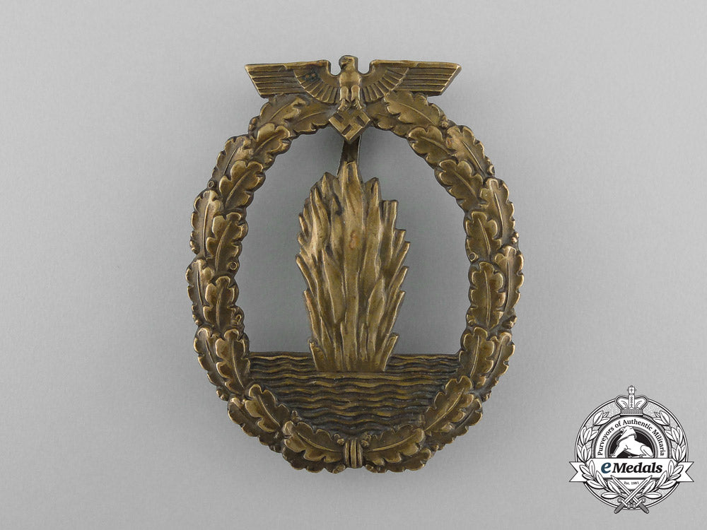 an_early_war_kriegsmarine_minesweeper_war_badge_aa_2573