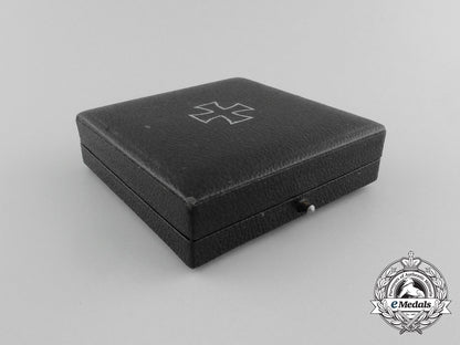 an_iron_cross1939_first_class_in_its_original_case_of_issue_aa_2608