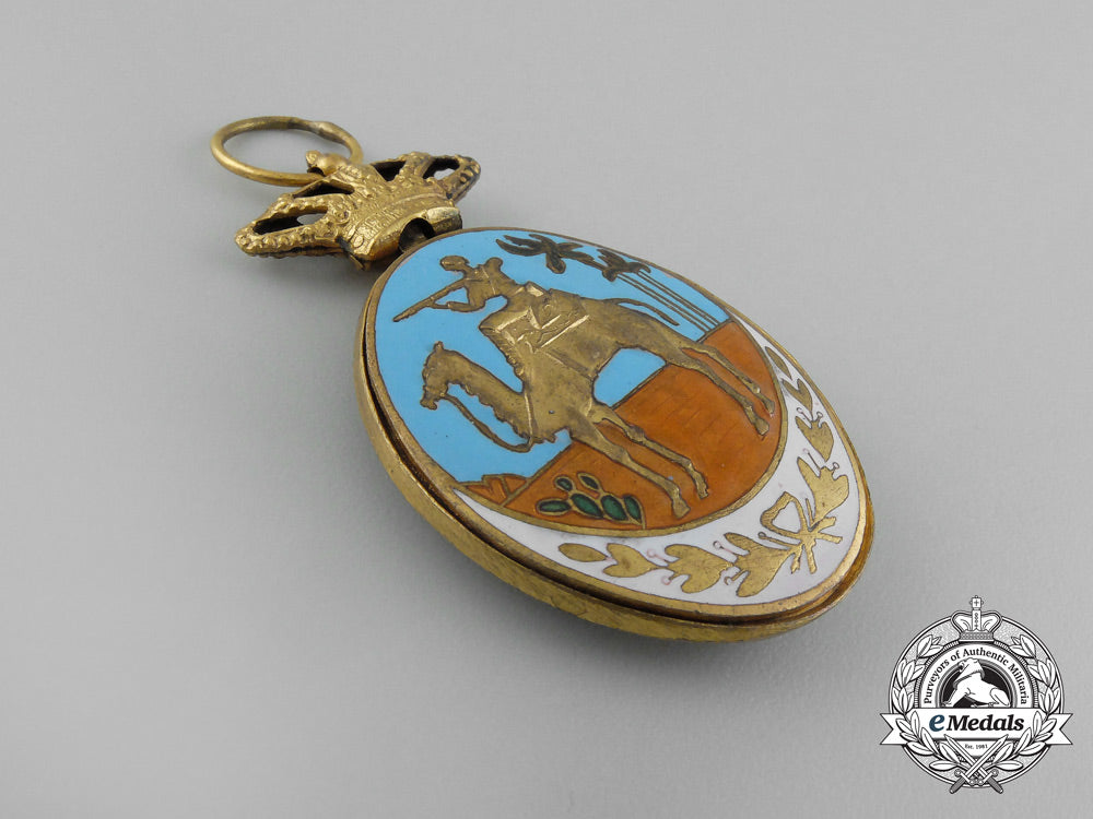 spain._a_campaign_medal_for_the_ifni_and_the_sahara;1_st_class_for_officers_aa_2657
