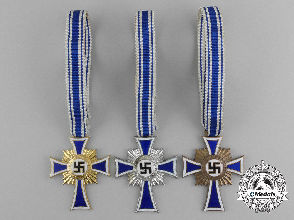 a_complete_grouping_of_three_mother’s_crosses_aa_3202