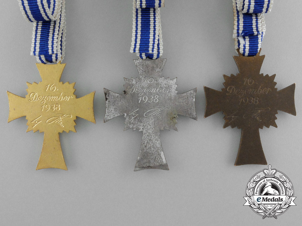 a_complete_grouping_of_three_mother’s_crosses_aa_3204
