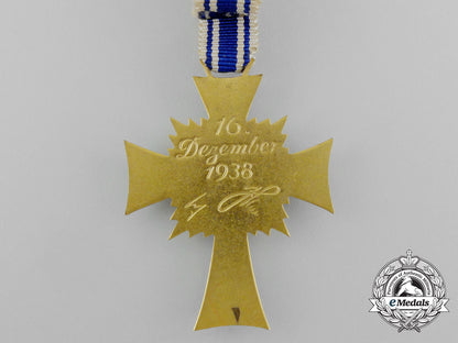 a_gold_grade_mother’s_cross_in_its_original_case_of_issue_by_ziemer&_söhne_aa_3217