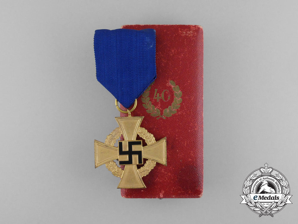 a_cased_german40-_year_faithful_service_cross;_first_class_by_deschler&_sohn_aa_3232