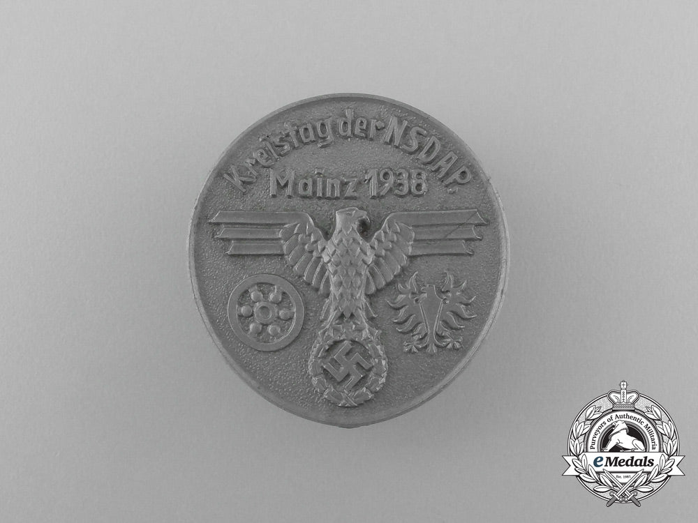 a1938_nsdap_mainz_district_council_day_badge_aa_3265