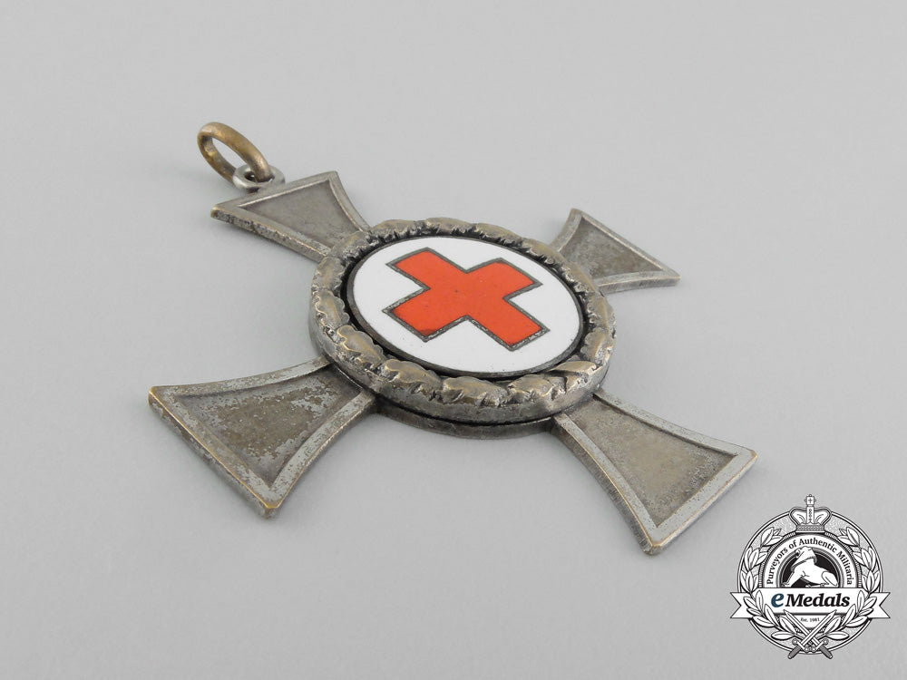 a_drk(_german_red_cross)_sister’s_cross;_silver_grade_with_wreath_aa_3315