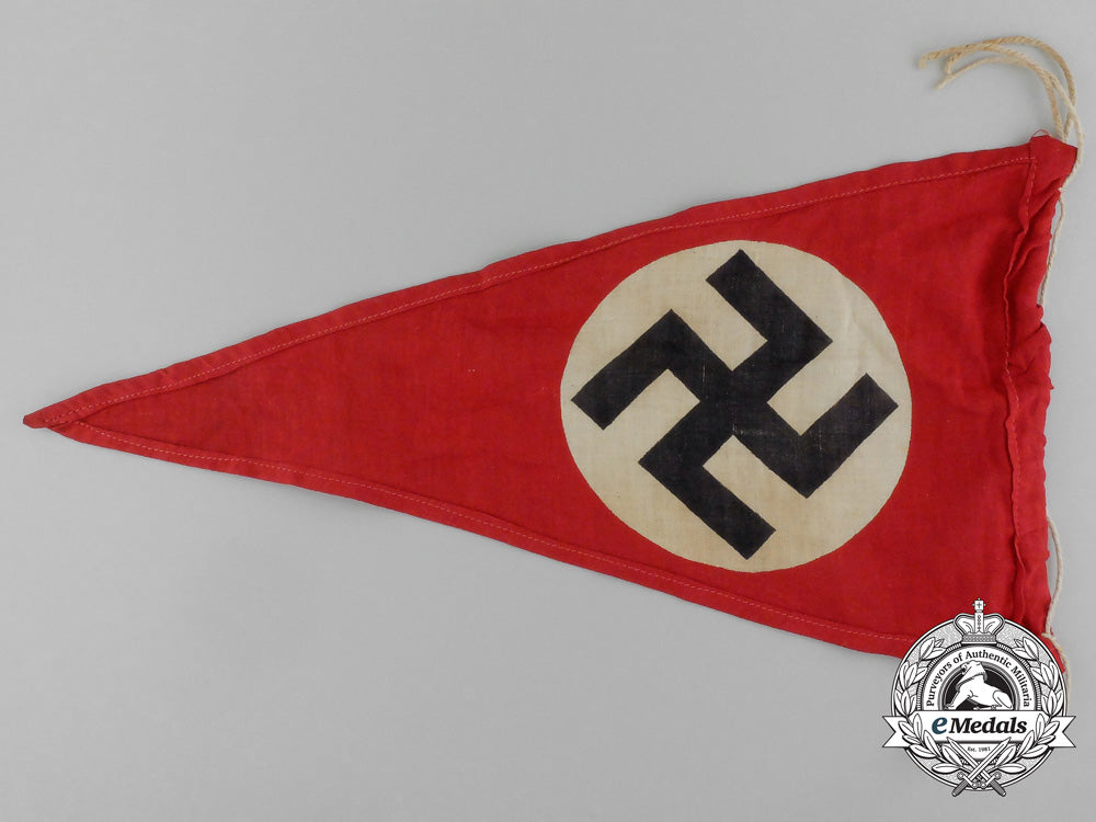 an_nsdap_pennant_aa_3424