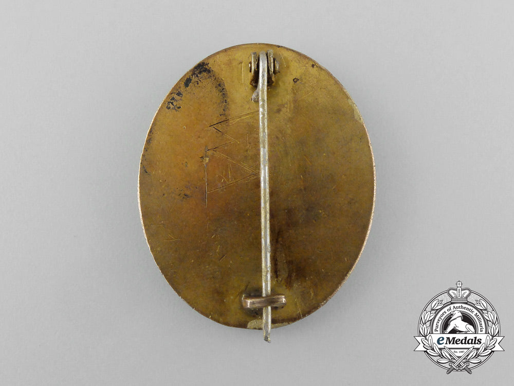 germany,_wehrmacht._a_gold_grade_wound_badge_in_case_aa_3592