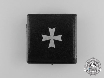 a_mint_war_merit_cross_first_class_in_its_original_case_of_issue_aa_3597