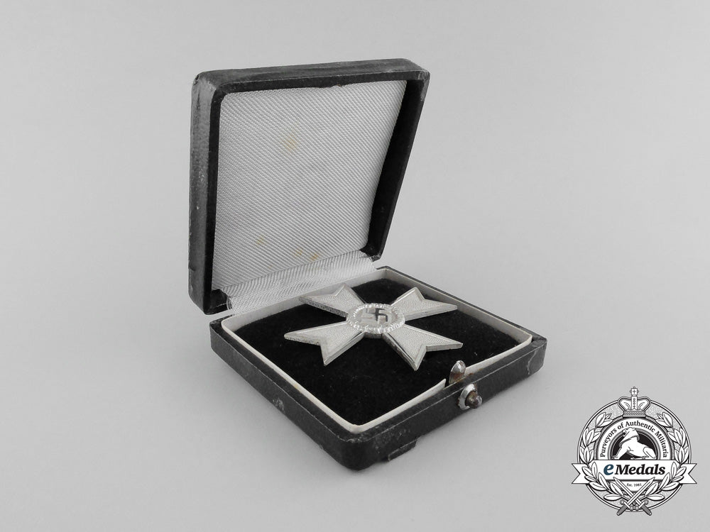 a_mint_war_merit_cross_first_class_in_its_original_case_of_issue_aa_3598