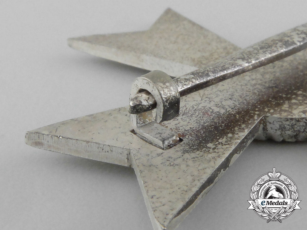 a_mint_war_merit_cross_first_class_in_its_original_case_of_issue_aa_3603