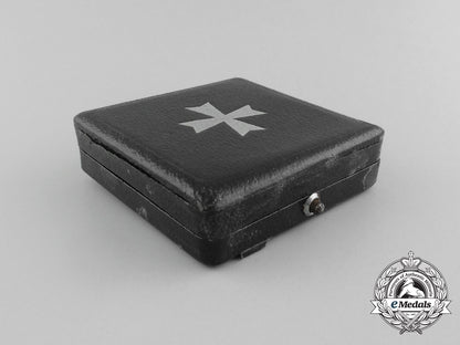 a_mint_war_merit_cross_first_class_in_its_original_case_of_issue_aa_3606