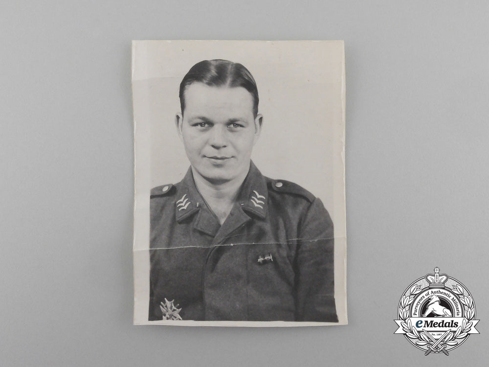 a_war_merit_cross2_nd_class_document_to_the_staff_of_luftgau_command_xii/_xiii_aa_3709