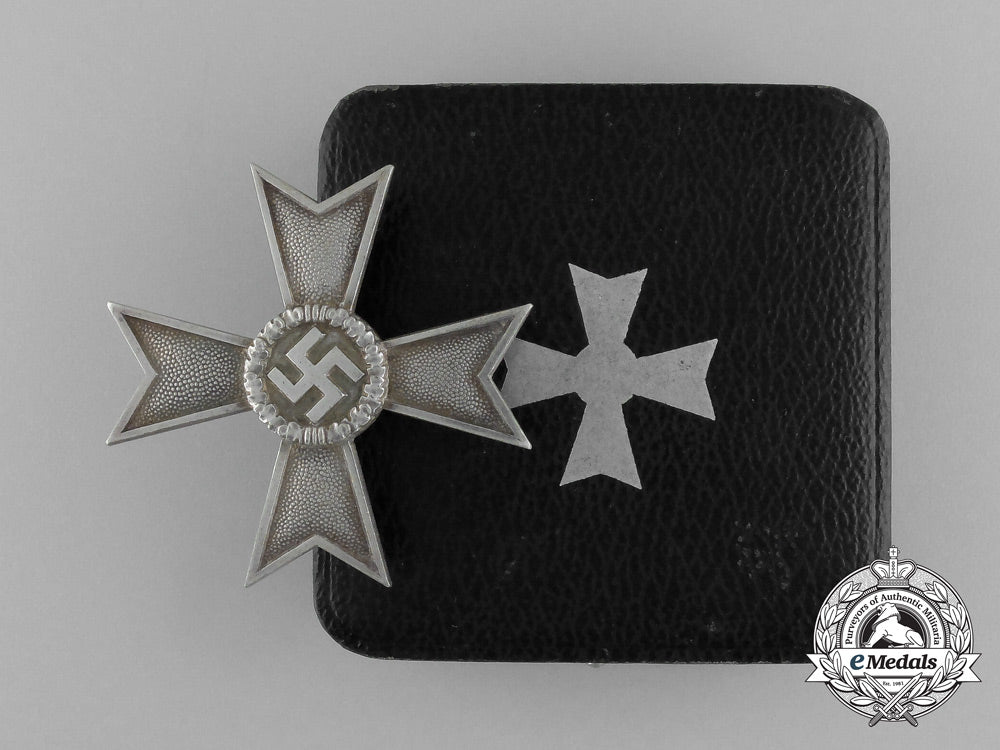 a_mint_war_merit_cross_first_class_by_deschler&_sohn_in_its_case_of_issue_aa_3855