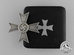 A Mint War Merit Cross First Class By Deschler & Sohn In Its Case Of Issue