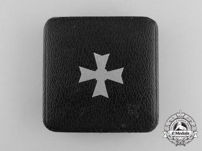 a_mint_war_merit_cross_first_class_by_deschler&_sohn_in_its_case_of_issue_aa_3856