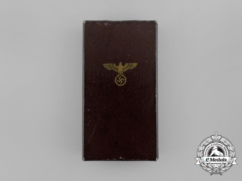 a_boxed_nsdap_bronze10-_year(3_rd_class)_long_service_award_by_deschler&_sohn_aa_4011