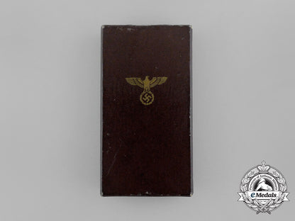 a_boxed_nsdap_bronze10-_year(3_rd_class)_long_service_award_by_deschler&_sohn_aa_4011