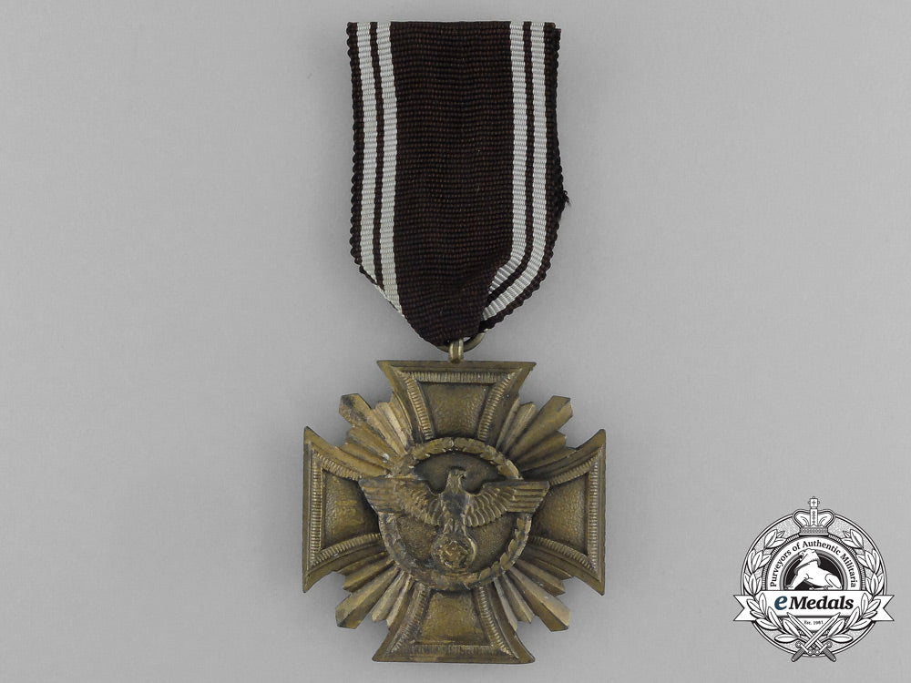 a_boxed_nsdap_bronze10-_year(3_rd_class)_long_service_award_by_deschler&_sohn_aa_4013