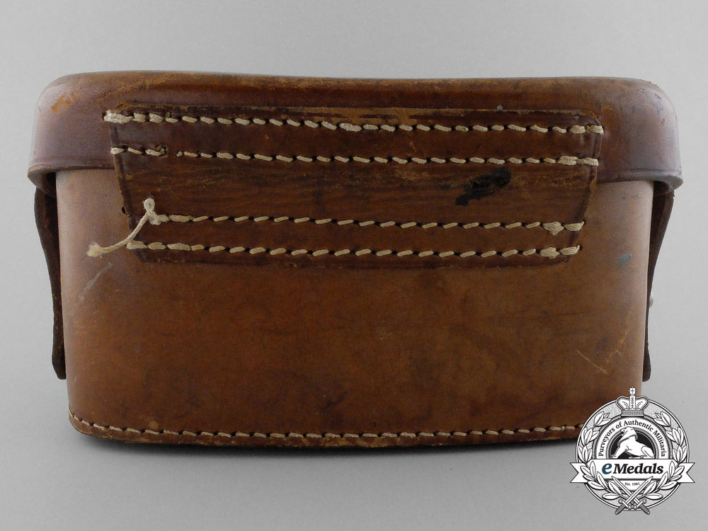 germany,_sa._a(_sturmabteilung)_medical_pouch,_by_g.e.leuner_aa_4066_3