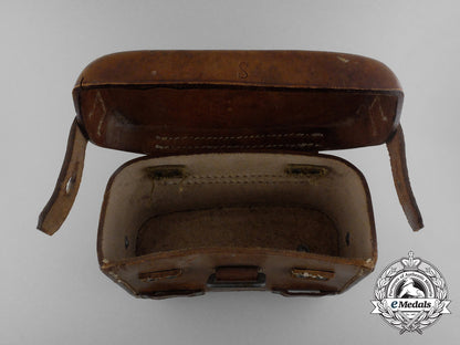 germany,_sa._a(_sturmabteilung)_medical_pouch,_by_g.e.leuner_aa_4067_3