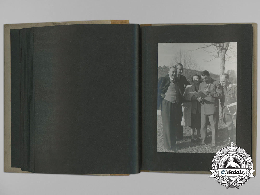 the_personal_photo_album_of_oberst_paul_conrath;_general_göring_division_aa_4189