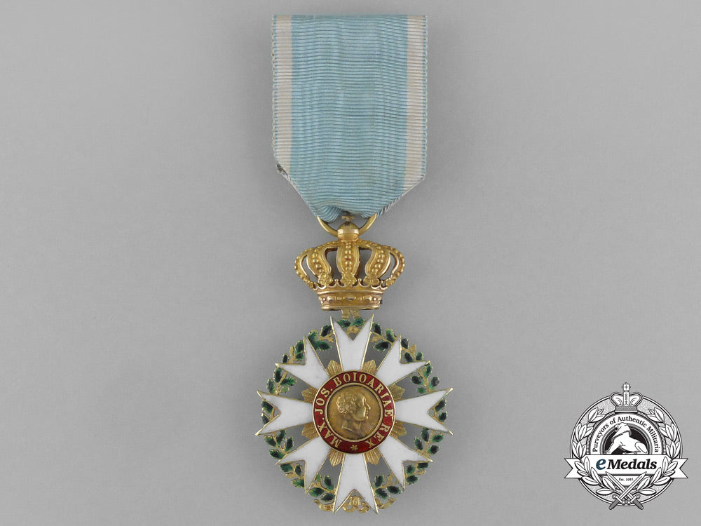 a_merit_order_of_bavarian_crown;_knight’s_badge_in_gold_aa_4443