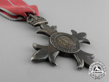 a_member_of_the_most_excellent_order_of_the_british_empire_with_case_aa_4655