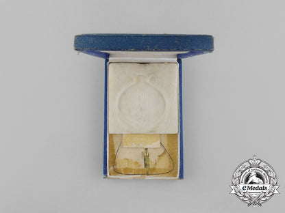 an_italian_national_fascist_party(_pnf)_award_case_aa_4989