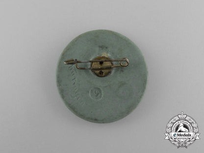 a1933/34_whw(_winter_relief_of_the_german_people)_donation_badge_aa_5284