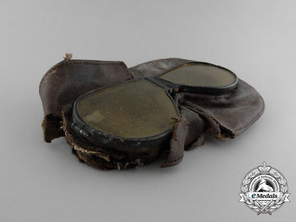 a_rare_set_of_first_war_british_mark_ii_flying_goggles_of_rfc_pilot_kia_aa_5459