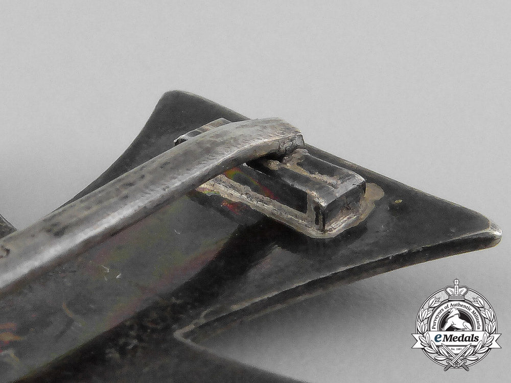 an_iron_cross1914_first_class;800_silver_marked_aa_5917