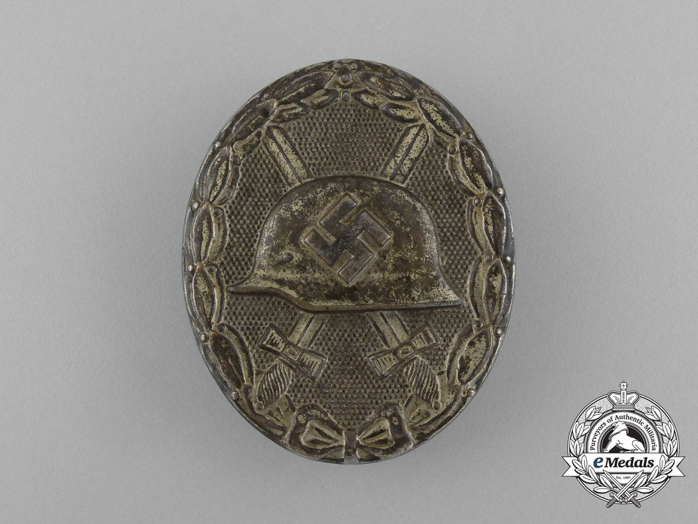 three_second_war_german_wound_badges_aa_5941
