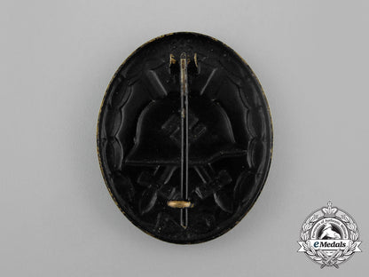 three_second_war_german_wound_badges_aa_5945