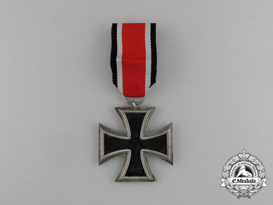 a_recovered_iron_cross1939_second_class_by_klein&_quenzer_a.g._aa_6016