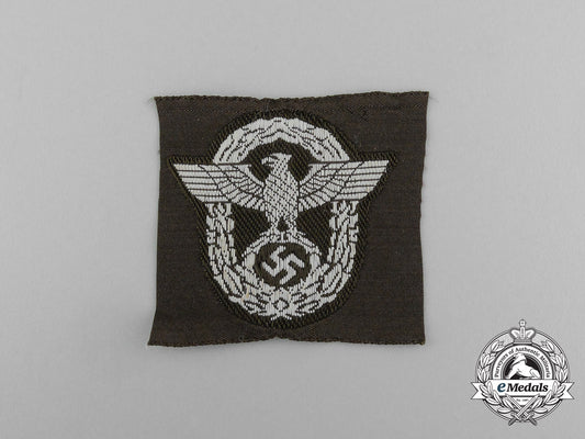 a_mint_and_unissued_eastern_people’s_police_m43_overseas_cap_insignia_aa_6504