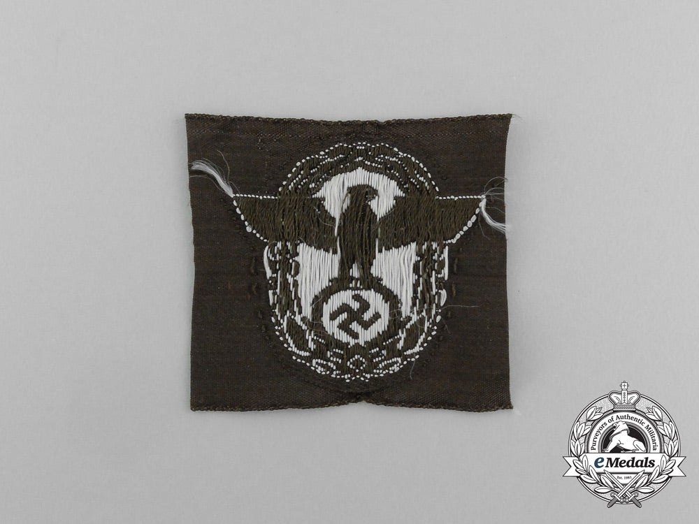 a_mint_and_unissued_eastern_people’s_police_m43_overseas_cap_insignia_aa_6505